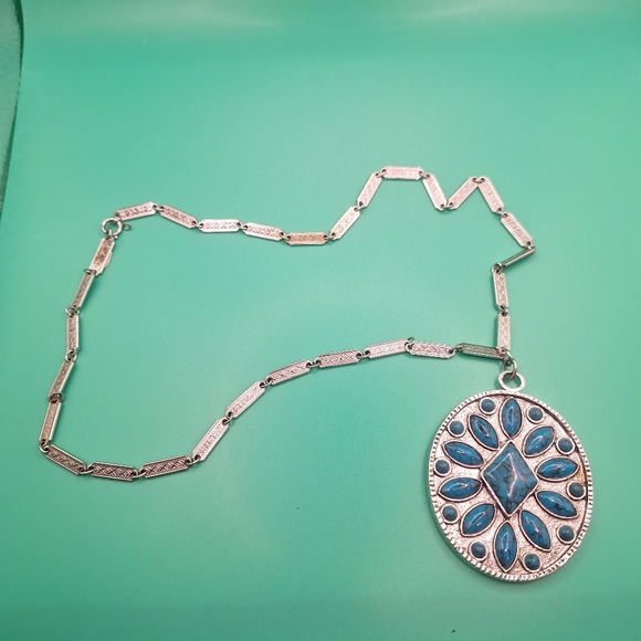 WHITING & DAVIS STATEMENT SILVER TONE FAUX TURQUOISE NECKLACE - Picture 3 of 11